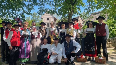 lerchenberg dornach fete choucroute repas alsace groupe danse musique sundgauvia